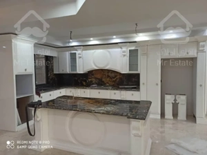 پاسداران 165 متر کلید نخورده