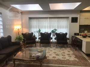 فروش 154 متر در کامرانیه