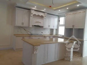 اجاره 130 متری اختیاریه