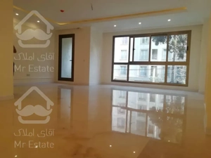 175 متری در پاسداران تاپ لوکیشن