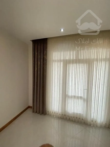 فروش اپارتمان ۹۷ متر زیر قیمت سالن پرده خور نور و نقشه عالی