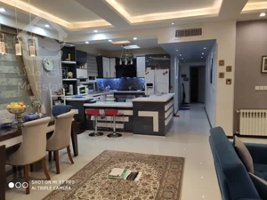 فروش اپارتمان ۵۰  زیر قیمت مشاعات تمیز لوکیشن بدون ضعف