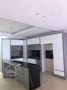 150 متر کلید نخورده در تاپ لوکیشن اختیاریه