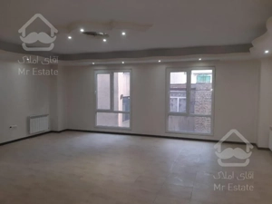 ۶۰متر/بلوار بریانک/۱۰ساله