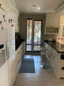 فروش 90 متری هروی