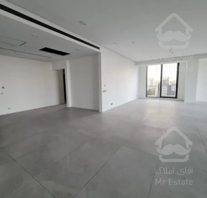 180 متری در پاسداران خوش چیدمان