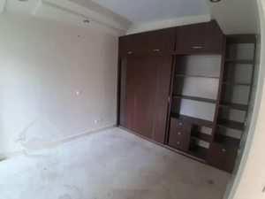 پاسداران 85 متر سند اداری