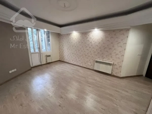 فروش اپارتمان زیر قیمت سالن پرده خور نور و نقشه عالی