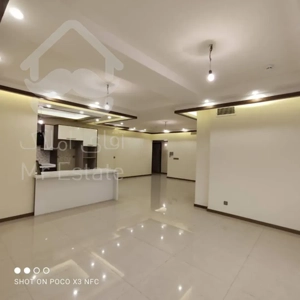 فروش 101 متری ساقدوش