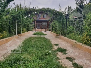 فروش آپارتمان ۵۰متری طبقه سوم بازسازی قدرالسهم خوبی داره ارزش این واحد به  قدرالسهم ش هست