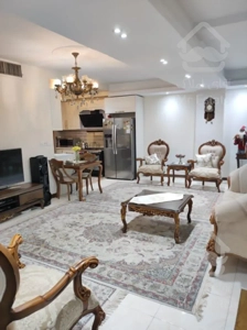 81 متر/2خواب/خوش نقشه/گذر عالی