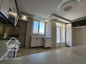 ۱۰۰متری/فول باز سازی شده/اباذر