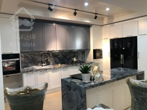 فروش 200 متری پاسداران