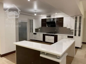 آپارتمان 220متری برای فروش در نیاوران