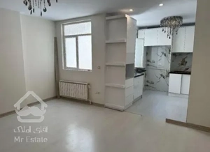 ۷۱ متر فول امکانات  لوکیشن قوی