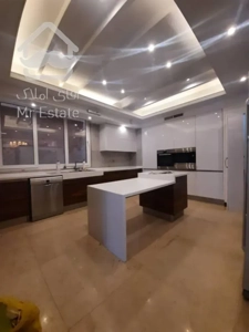 ۲۴ متری سعادت آباد ۲۰۰ متر ۲پارکینگ