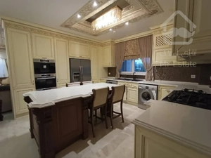 فروش 141 متر در هروی