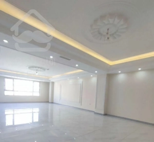 فروش اپارتمان زیر قیمت سالن پرده خور نور و نقشه عالی