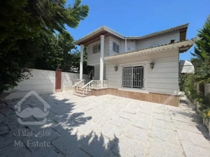 فروش ویلا شمال عباس آباد بازسازی کامل و شیک 247 متر