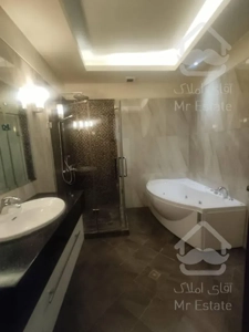 آپارتمان ۲۳۰ متر اجاره فرمانیه