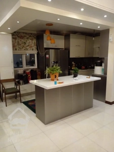 ۱۲۷ متر/ ۳ خواب/ ویو کوه/ بدون دیوار مشترک/ دریاچه چیتگر