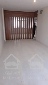 ساختمان اداری ۱۴ واحد در چهار طبقه