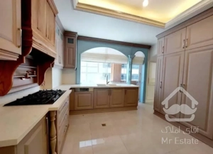 آپارتمان 192متری برای فروش در نیاوران