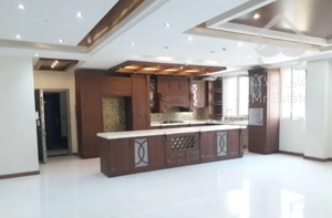 آپارتمان ۱۷۰متری برای فروش در آجودانیه