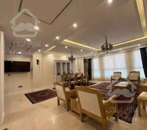 آپارتمان ۱۵۴متری برای فروش در نیاوران