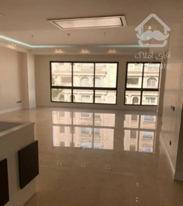 آپارتمان ۱۵۲متری برای فروش در نیاوران