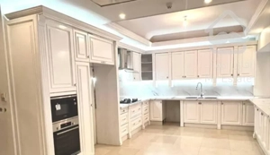 فروش برج ۱۷۴متری در نیاوران