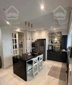 آپارتمان ۴۲۷متری برای فروش در نیاوران