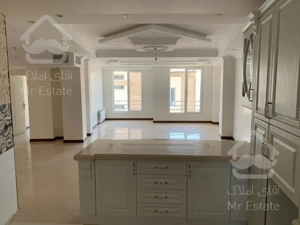 آپارتمان ۱۳۹متری برای اجاره در زعفرانیه