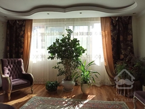 شمال جردن(۱۰۵ متر ۸ساله)روبروی پارک ملت