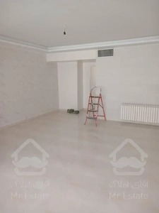 فروش واحد اکازیون ۱۴۰ متری خوش نقشه