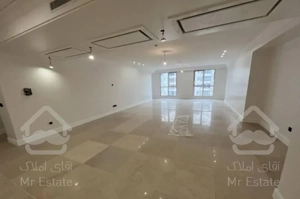 رهن و اجاره آپارتمان ۲۳۵متری در فرمانیه