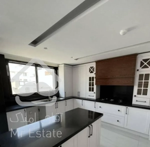 رهن و اجاره آپارتمان ۲۵۵متری فول بازسازی شده در فرشته