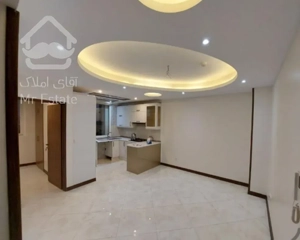 ۸۷ متر، سالن پرده خور، باغ فیض