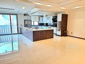 شهرک غرب/۱۵۵متر۲/ساله/پارکینگ سندی/لابی