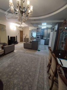 ۱۰۳متر / غرق نور/ چهار باغ