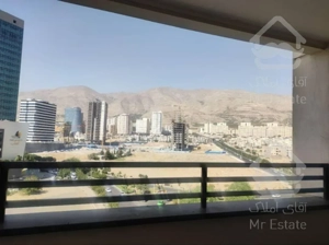 اجاره آپارتمان ۲ خواب خوش نقشه دیزاین شده غرق نور دارای چشم انداز ابدی برجهای ارکیده دریاچه چیتگر