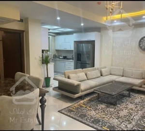 ۷۸متری سالن پرده خور غرق در نور