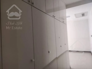 اجاره آپارتمان ۲ خواب خوش نقشه دیزاین شده غرق نور دارای چشم انداز ابدی برجهای ارکیده دریاچه چیتگر