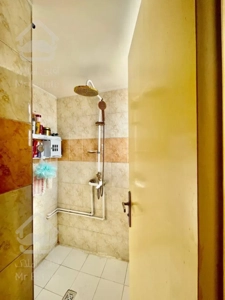 ۴۲ متر بالای کمیل