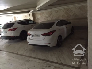 شمال میرداماد ۱۸۰ متر