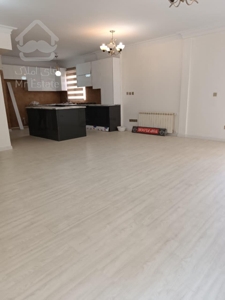 ۹۹ متر /سالن مربع/مالک فروشنده واقعی