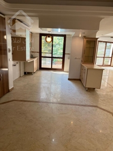 آپارتمان ۱۲۰ متری در نیاوران فروش