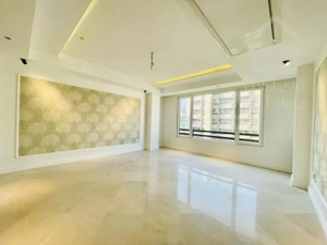 فروش 105 متری هروی