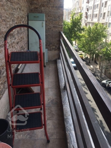 فروش ۸۸متری سالن پرده خور