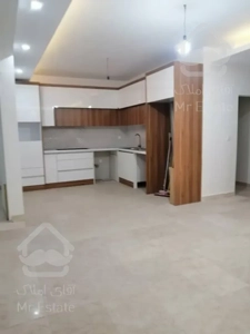 ۸۱ متر فول امکانات سالن پرده خور